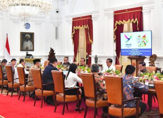 Presiden Jokowi Instruksikan Penyelenggaraan PON XXI dan Peparnas 2024 Tepat Waktu Presiden Jokowi Instruksikan Penyelenggaraan PON XXI dan Peparnas 2024 Tepat Waktu
