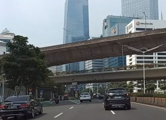 Tilang Bahu Jalan Pemicu Kemacetan