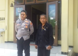 Korban Pengrusakan Mobil Mendatangi Polsek Gapura Sumenep, Pertanyakan Bukti Lapor