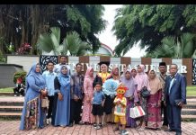 Setelah Raih Gelar Sarjana Hukum, Riska Puji Wardania, Di dukung Kedua orang Tuanya, ke Pascasarjana